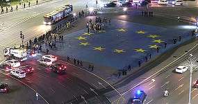 Cătălin Predoiu: Piaţa Victoriei şi bulevardele din jur au fost redate circulaţiei, iar ordinea publică a fost restabilită / Violenţa, agresarea forţelor de ordine şi transformarea unui protest într-o confruntare de stradă nu pot fi acceptate - FOTO