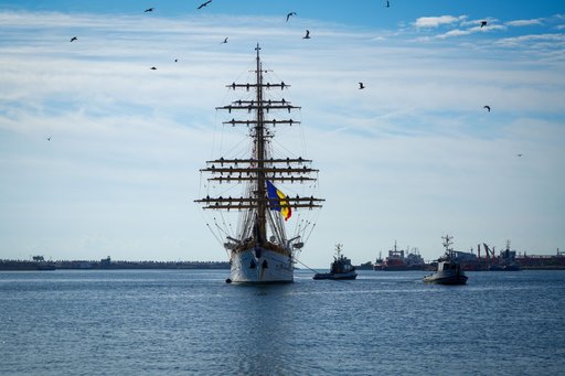 Nava-şcoală ”Mircea” s-a întors în Portul Militar Constanţa, după un marş transatlantic început în luna aprilie. Velierul a fost prezent la ceremoniile organizate cu prilejul împlinirii a 250 de ani de independenţă a Statelor Unite ale Americii