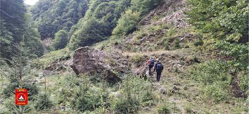 Tânăr ucrainean aflat de trei zile pe drum, epuizat fizic, deshidratat şi rămas fără hrană şi apă, adăpostit în Refugiul Speranţei din Maramureş