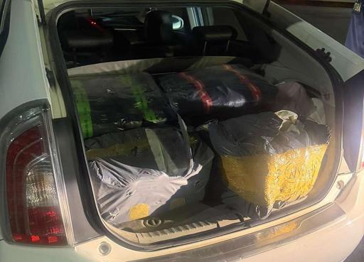 Acţiuni BLITZ la Giurgiu şi Calafat: peste 11.400 de produse susceptibile a fi contrafăcute, în valoare de peste 2,5 milioane de lei, confiscate de poliţiştii de frontieră FOTO, VIDEO