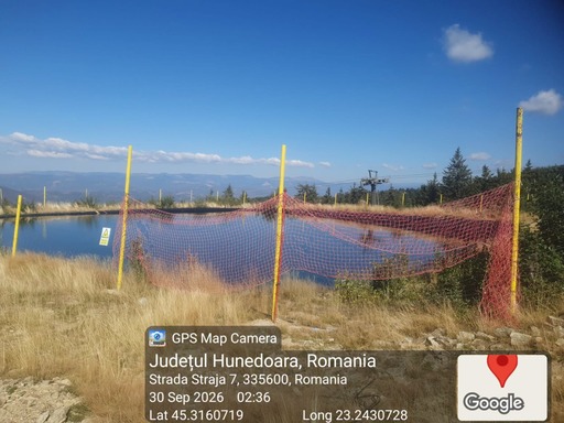 Firmă care a început amenajarea unui lac artificial în staţiunea Straja, pentru a alimenta tunurile care produc zăpadă artificială, amendată după ce a realizat lucrările fără autorizaţie de gospodărire a apelor