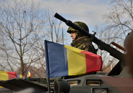 Dacian Cioloş: România e gata să angajeze resurse pentru o prezenţă avansată crescută a NATO pe flancul estic