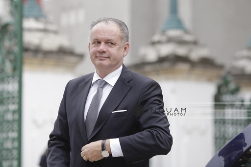 Dacian Cioloş s-a întâlnit cu preşedintele slovac, Andrej Kiska, la Palatul Victoria. VIDEO