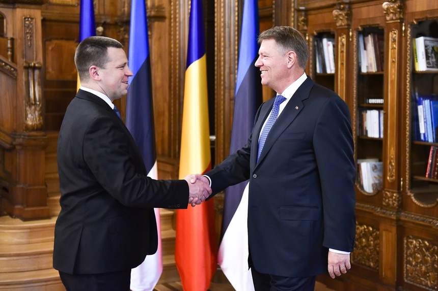 Preşedintele Iohannis şi premierul eston au discutat despre consolidarea flancului estic al NATO