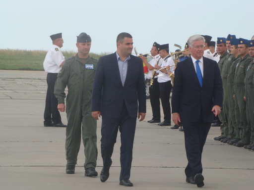 Ministrul Apărării: Intensificarea exerciţiilor militare este parte a răspunsului la deteriorarea situaţiei de securitate