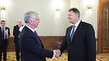 Ministrul britanic al Apărării a felicitat România pentru eforturile întreprinse în cadrul NATO şi creşterea alocărilor