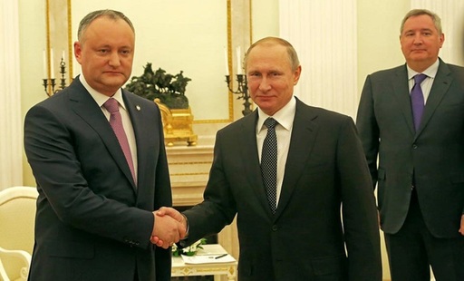 Igor Dodon: Deputatul român Codreanu, organizator al manifestaţiilor anti-Rogozin de la Aeroportul Chişinău; PDM face "un show rusofob", care le va ieşi pe ochi