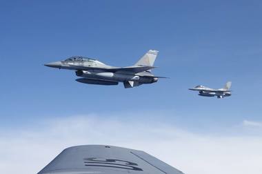 Alte trei aeronave F-16 Fighting Falcon vor fi preluate de către Forţele Aeriene Române

