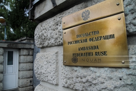 Ambasada Rusiei, după ce MAE a anunţat expulzarea unui diplomat rus: Este manifestarea nebuniei politice colective