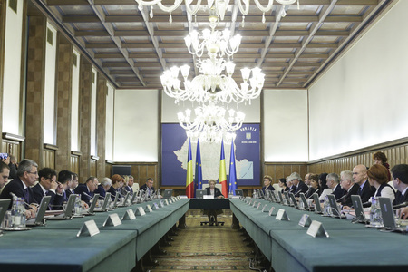 Şedinţă comună a guvernelor României şi Poloniei, vineri, la Varşovia 