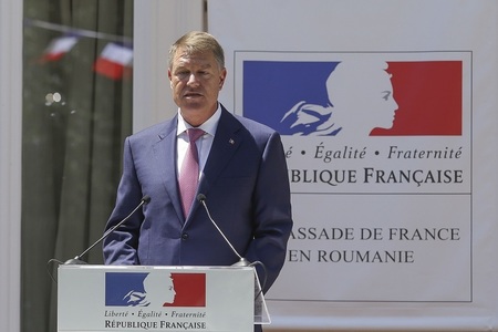 Iohannis, de Ziua Franţei: Unindu-ne forţele în spiritul fraternităţii noastre istorice, România şi Franţa vor contribui ca două ancore de stabilitate la reuşita relansării proiectului UE mai puternice