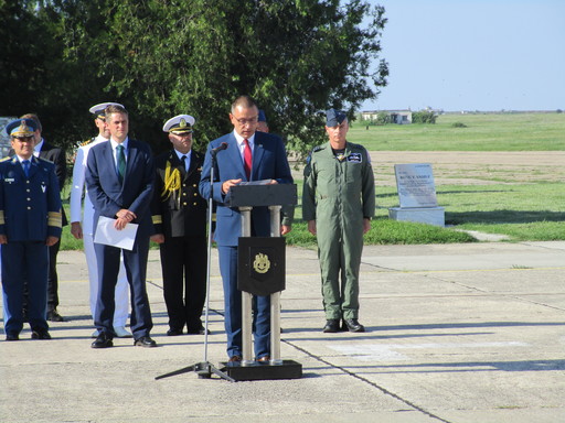 Mihai Fifor, la baza de la Kogălniceanu împreună cu ministrul britanic al Apărării: Este necesară o coordonare eficientă în privinţa ameninţărilor convenţionale, şi nu numai, cu care ne confruntăm