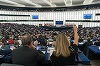 Europarlamentari creştin democraţi, socialişti şi ALDE pun rezoluţia împotriva României sub semnul întrebării. PPE consideră „excesivă” activarea Articolului 7