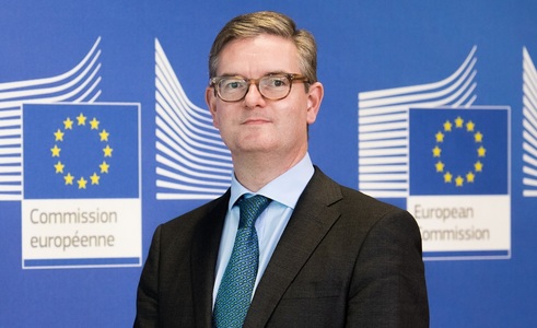 Comisarul european pentru Uniunea securităţii face, luni, o vizită oficială la Bucureşti; sunt programate întâlniri cu Carmen Dan şi Eduard Hellvig