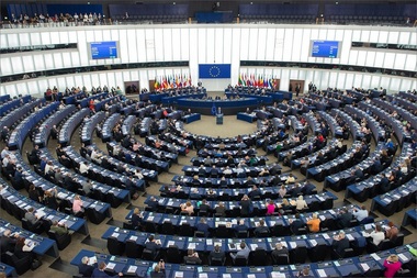 UPDATE Eurodeputaţii cer combaterea corupţiei din România, respectarea libertăţilor fundamentale şi evitarea urmării exemplului negativ al Ungariei şi Poloniei