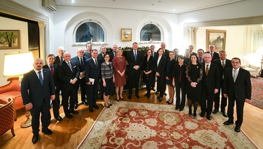 Preşedintele Iohannis s-a întâlnit cu ambasadorii statelor UE acreditaţi la Bucureşti