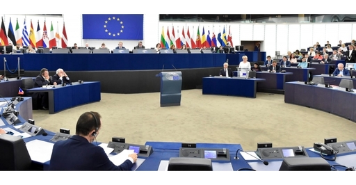 Lamberts (liderul grupului Verzilor din PE): Spectacolul pe care ni-l dă Guvernul dumneavoastră nu este la înălţimea Europei şi nici a României. România merită ceva mai bun