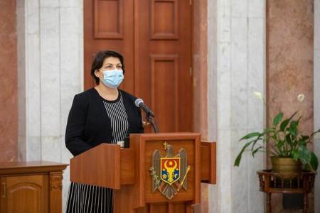 Guvernul condus de Natalia Gavriliţa a primit votul de încredere în Parlamentul Republicii Moldova. Premierul şi noul Cabinet de miniştri au depus jurământul