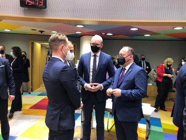 Bogdan Aurescu a participat la reuniunea extraordinară a Consiliului Afaceri Externe, unde a fost adoptat formal pachetul de sancţiuni suplimentare la adresa Federaţiei Ruse