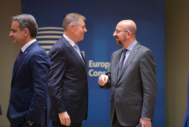 Administraţia Prezidenţială: Iohannis a arătat că există incertitudine privind evoluţia agresiunii ruse împotriva Ucrainei, insistând pentru un pachet de asistenţă pentru Moldova, şi a subliniat necesitatea reducerii dependenţei energetice faţă de Rusia