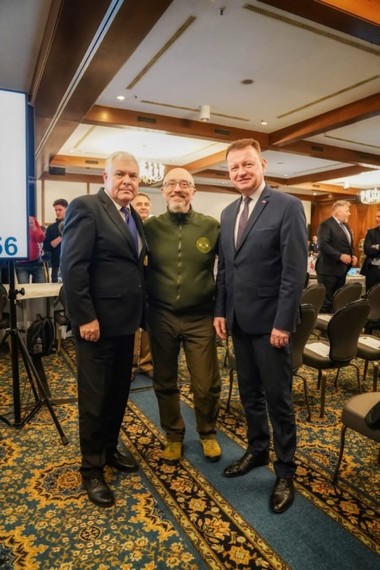 Conducerea MApN, la reuniunea Grupului de contact pentru Ucraina/ Tîlvăr: Planul preşedintelui Putin de a dezbina comunitatea euro-atlantică a eşuat. Vom sprijini Ucraina atât timp cât va fi nevoie