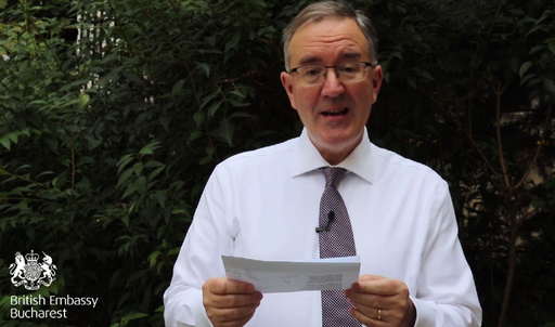 Ambasada Marii Britanii la Bucureşti publică o înregistrare cu ambasadorul Andrew Noble citind poezia preferată în limba română - VIDEO
