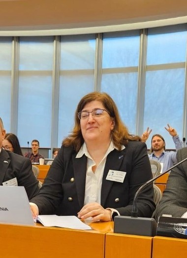 Manuela Catrina, acuzată recent de fostul ambasador al SUA în România Adrian Zuckerman de relaţii apropiate cu China, demisionează din funcţia de director adjunct al Directoratului Naţional pentru Securitate Cibernetică 
