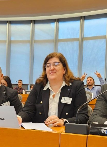 Manuela Catrina, acuzată recent de fostul ambasador al SUA în România Adrian Zuckerman de relaţii apropiate cu China, demisionează din funcţia de director adjunct al Directoratului Naţional pentru Securitate Cibernetică 