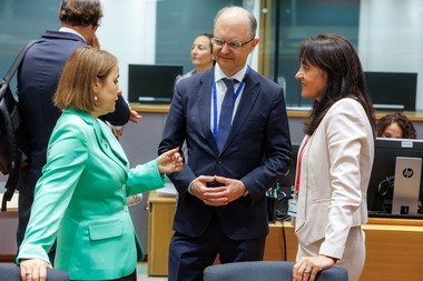 Luminiţa Odobescu a subliniat, la reuniunea informală a miniştrilor de Externe din UE, necesitatea de a menţine sprijinul pentru Ucraina şi R. Moldova în domeniul energetic