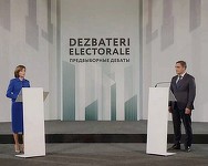 Relaţia cu România, în dezbaterea Maia Sandu - Stoianoglo - Stoianoglo: Practic cu România nu am realizat niciun proiect investiţional regional care ar putea apropia R. Moldova de UE/ Maia Sandu: Este o ofensă adusă românilor şi României - VIDEO 