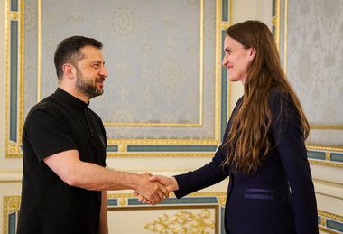 Oana Ţoiu, întâlnire cu Volodimir Zelenski – Agenda discuţiilor / Ministrul de Externe: Ucraina luptă cu curaj şi pentru securitatea şi libertatea României şi a întregii Europe