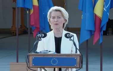 Ursula von der Leyen, despre programul SAFE: Trebuie să ne grăbim. Avem o industrie de apărare europeană incredibilă, care cred că are abilitatea de a se dezvolta rapid. E nevoie este predictibilitate şi contracte pe termen lung, nu anuale