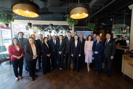 Ministrul Oana Ţoiu, la reuniunea ministerială informală a Iniţiativei Central Europene (ICE), în marja celei de-a 80-a Adunări Generale a ONU: S-a reafirmat sprijinul pentru extinderea UE, atât în Vecinătatea Estică, cât şi în Balcanii de Vest