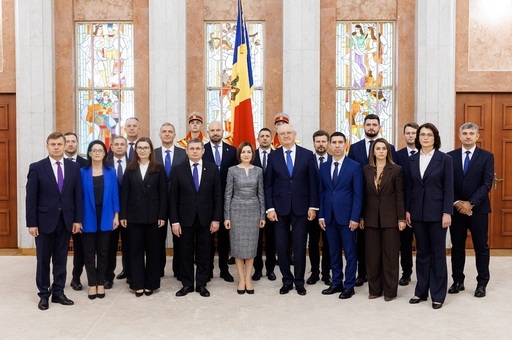 UPDATE - Guvernul Republicii Moldova, condus de prim-ministrul Alexandru Munteanu, a depus jurământul de învestire în prezenţa şefei statului Maia Sandu / Mesajul lui Ilie Bolojan 