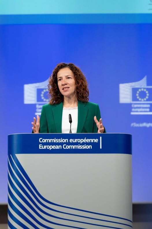 Rezultatele PISA 2025: Roxana Mînzatu: Prea mulţi tineri europeni au dificultăţi la competenţe de bază precum cititul, matematica sau ştiinţele. Este un semnal pe care trebuie să îl luăm foarte în serios