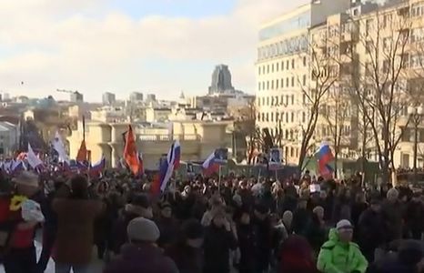 Mii de ruşi au luat parte la un marş în memoria liderului de opoziţie Boris Nemţov