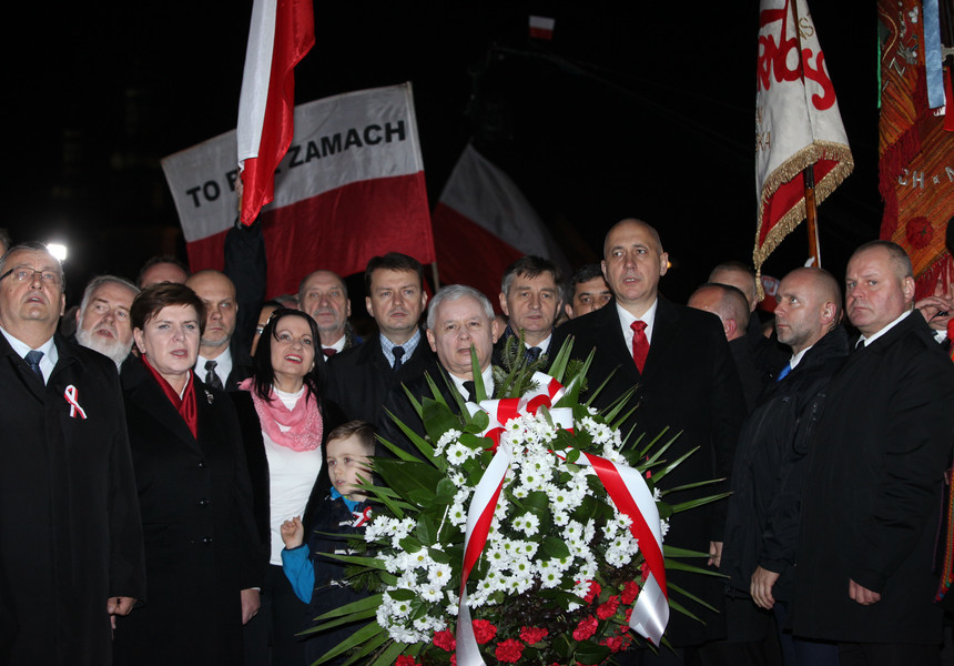 Ministrul polonez al apărării sugerează că moartea fostului preşedinte Kaczynski a fost rezultatul unui sabotaj