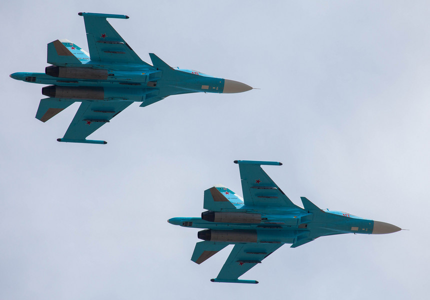 Militarii ruşi din Siria au început să încarce echipamente în aeronave pentru a le transporta în Rusia. VIDEO