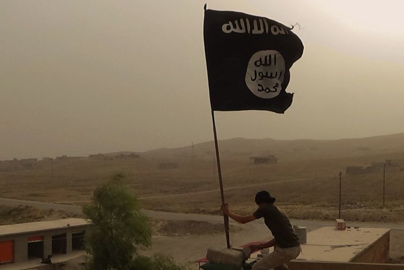 Autorităţile belgiene au descoperit un drapel al Statului Islamic şi o bombă în timpul unei percheziţii din Bruxelles