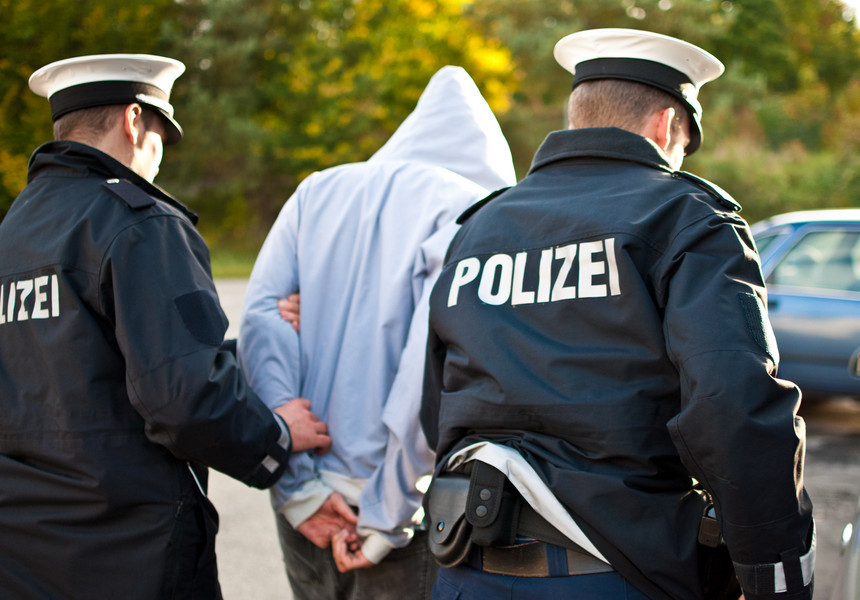 Presă: Doi suspecţi arestaţi în Germania, în legătură cu atentatele de la Bruxelles 