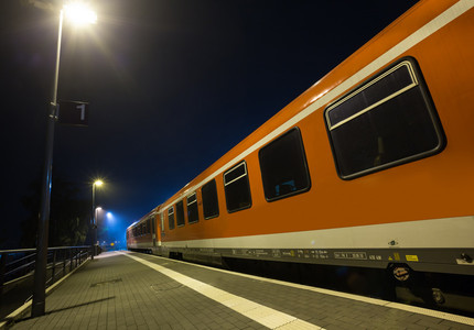O companie feroviară germană va introduce vagoane numai pentru femei, în urma valului de agresiuni sexuale comise de migranţi
