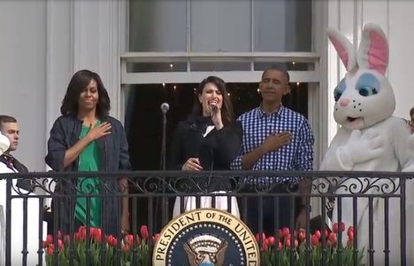 Barack şi Michelle Obama au "rostogolit ouăle" de Paşte, la Casa Albă. VIDEO