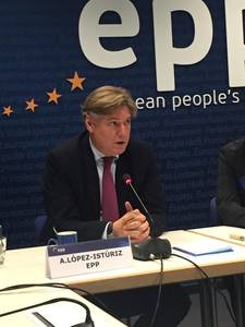 Secretarul general al PPE: Presiunea Bruxelles-ului asupra regimului Putin nu se va opri