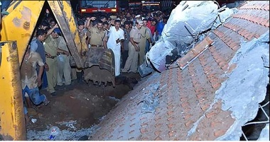 India: O instanţă federală a interzis folosirea artificiilor zgomotoase după tragedia din templul hindus, soldată cu 105 morţi