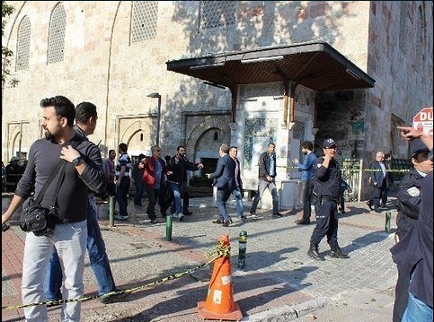 Turcia: Un mort şi şapte răniţi într-un atentat sinucigaş din oraşul Bursa