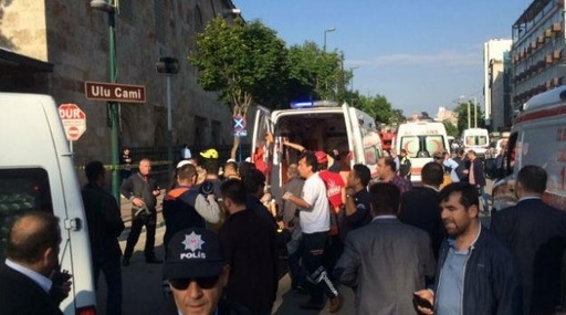 Bilanţul atentatului sinucigaş de la Bursa a crescut la 13 răniţi