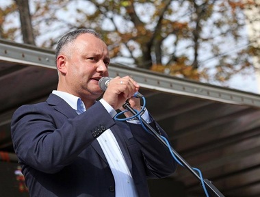 Socialiştii proruşi din R.Moldova promit că nu vor permite prezenţa unor echipamente NATO la Chişinău de Ziua Victoriei