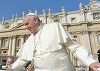 Francisc vorbeşte despre familie şi refugiaţi cu premierul polonez, care reţine doar discuţia despre familie