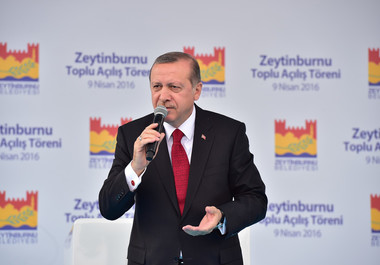 Poliţia turcă a blocat un hotel, pentru a împiedica opoziţia să organizeze un congres ce l-ar fi subminat pe Erdogan