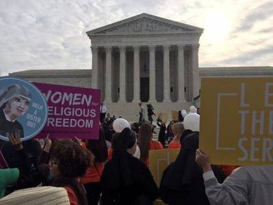 SUA: Curtea Supremă a decis în favoarea angajatorilor creştini care nu vor să acopere anticoncepţionale angajatelor prin Obamacare